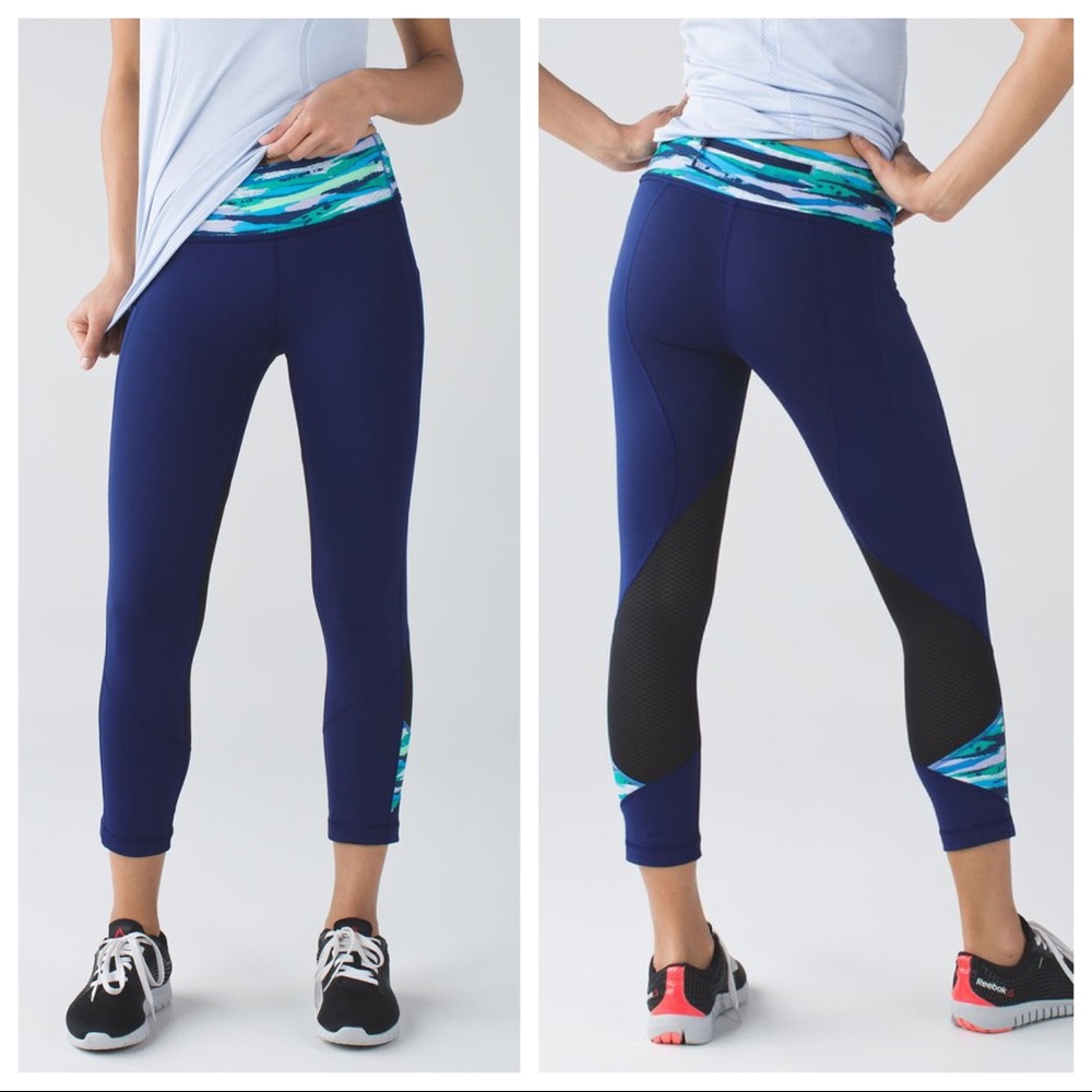 Lululemon Pace Rival Crop Blue Seven Wonders Print